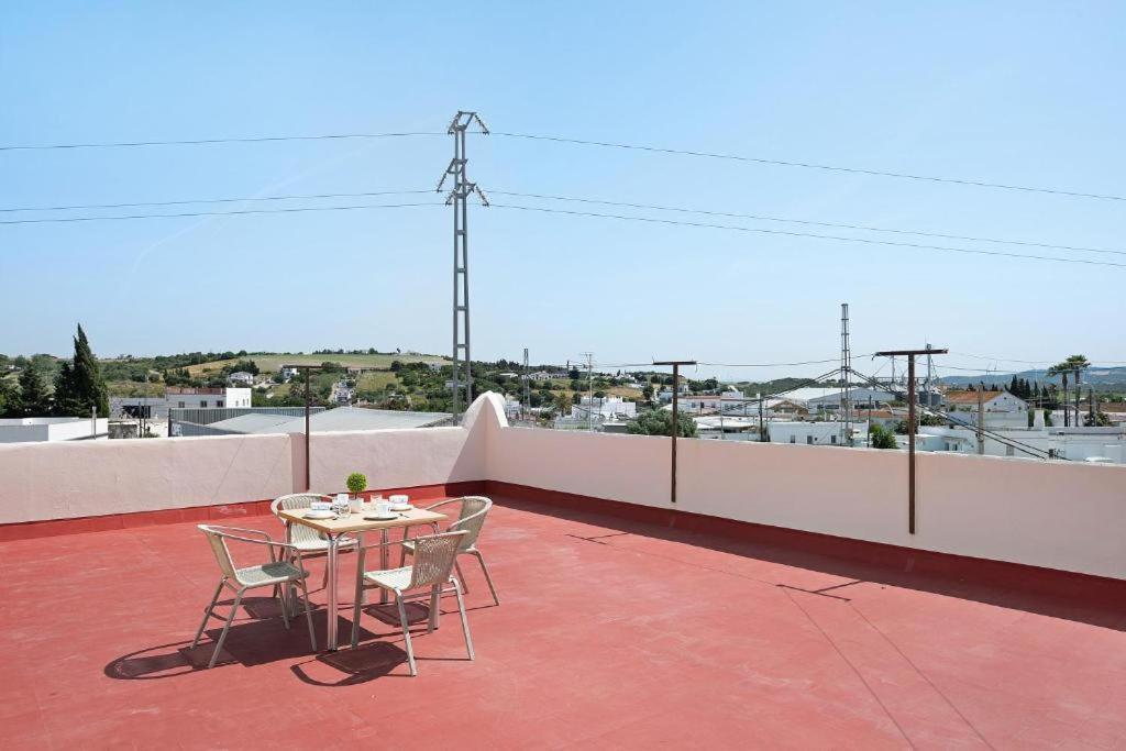 كونيل ذي لا فرونتيرا Villa Fornell - Piscina Compartida المظهر الخارجي الصورة