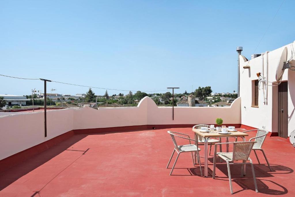 كونيل ذي لا فرونتيرا Villa Fornell - Piscina Compartida المظهر الخارجي الصورة